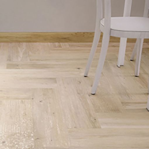 Imagen de Zocalo Roble NATURA LAND Sin barnizar  80 x 16 mm