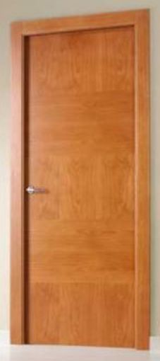 Imagen de Puerta Cedro Mod. 7000  Barnizada  211 X 80,5