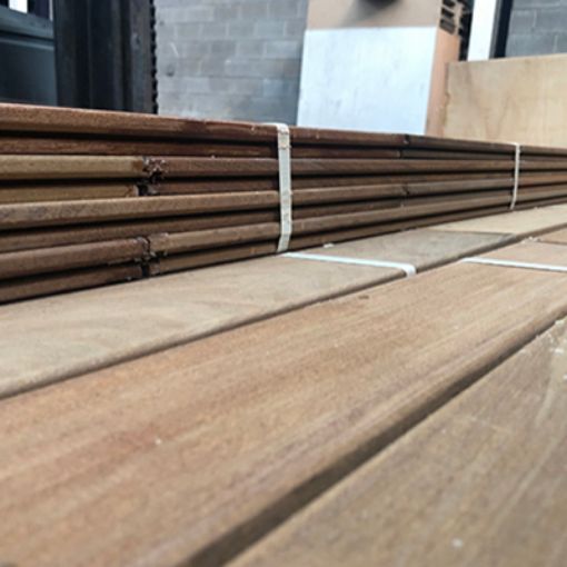 Imagen de Paquete Tarima IPE 125 x 21  Perfil tradicional BOX( Ref.024